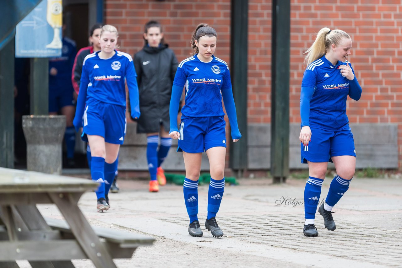 Bild 283 - F SSC Hagen Ahrensburg - SV Frisia Risum-Lindholm : Ergebnis: 1:2